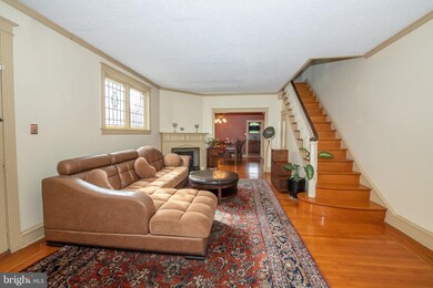 210 W Albemarle Ave, Lansdowne, PA 19050 - photo 3