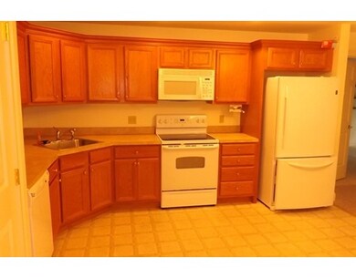 7 Crescent Way unit 316, Sturbridge, MA 01518 - photo 3