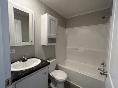 2431 8 Mile Rd unit 14, Kawkawlin, MI 48631 - photo 4