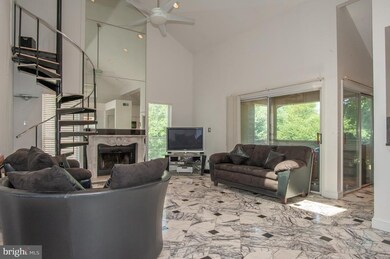 4551 Interlachen Ct unit D, Alexandria, VA 22312 - photo 2