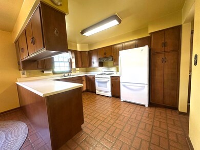 2920 W 63rd Place, Merrillville, IN 46410 - photo 5