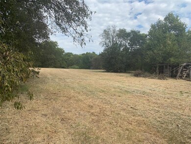 723 S Taylor St, Gainesville, TX 76240 - photo 3