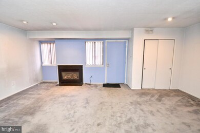 56 Trowbridge Ln unit DD, Clementon, NJ 08021 - photo 3