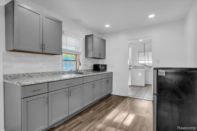 6837 Middlebelt Rd, Romulus, MI 48174 - photo 3