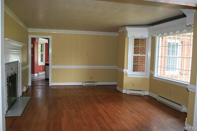Living Room - 1