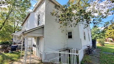 260 S Jefferson St, Berne, IN 46711 - photo 4