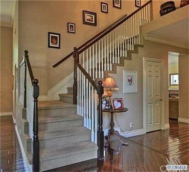 Gorgeous hardwood floors, new upgraded baseboards,