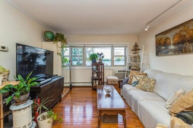 4 Rose St unit 7,C-1, Oceanside, NY 11572 - photo 5