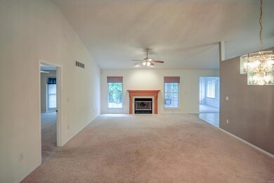 Great floor plan for entertaining