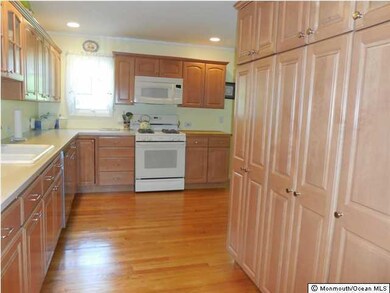 104 David Ct, Middletown, NJ 07748 - photo 5