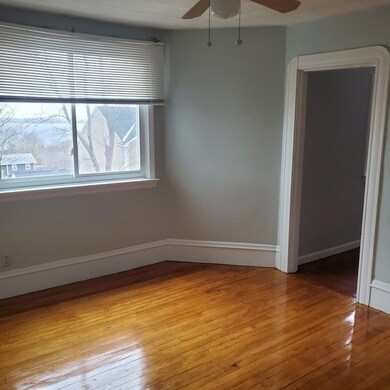 395 Bayview St unit 2R, Fall River, MA 02724 - photo 4