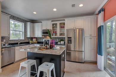 LAGUNA KITCHEN