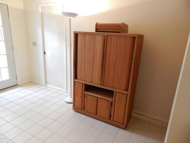 OFFICE/DEN