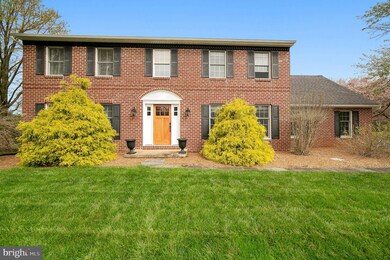 903 Brookmont Cir, Malvern, PA 19355 - photo 2