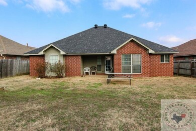 1304 Arnold Ln, Texarkana, TX 75503 - photo 2