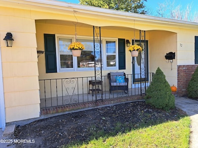 32 Sutherland Ct, Toms River, NJ 08757 - photo 3