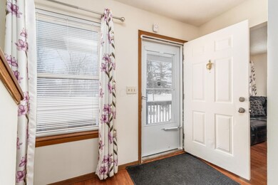 S_-_2875_Main_St_-_003