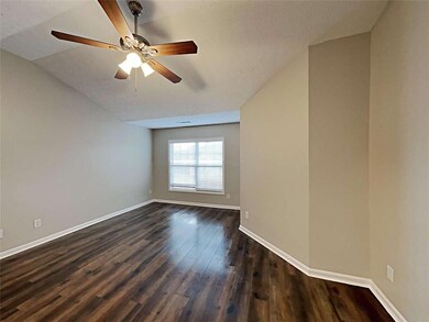 365 Laurelton Cir, Lawrenceville, GA 30044 - photo 6