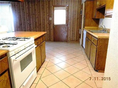Kitchen. HAS GAS STOVE AND DISHWASHER