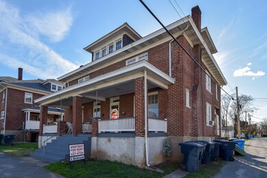 811 4th St SW Roanoke VA 24016-large-002