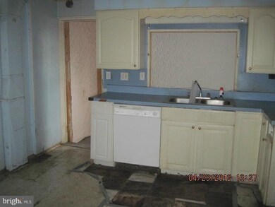 2744 Wilkens Ave, Baltimore, MD 21223 - photo 2