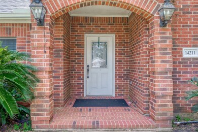 14211 Cally Cir, Needville, TX 77461 - photo 4