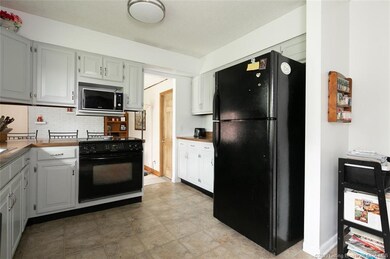 1350 Mill Ln, New Albany, IN 47150 - photo 3