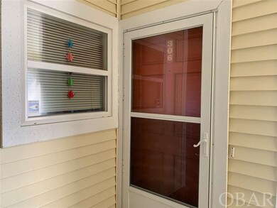 200 E Martin St unit 306, Kill Devil Hills, NC 27948 - photo 6