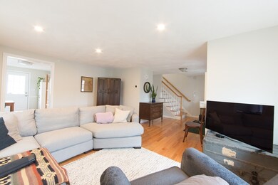 162 Lakeview Ave unit A, Waltham, MA 02451 - photo 4