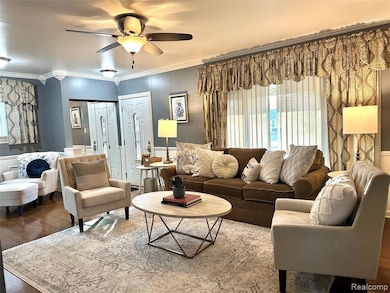 114 Lyons Dr, Troy, MI 48083 - photo 4