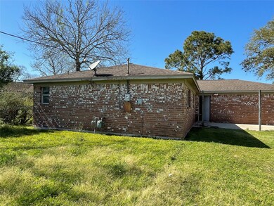 721 Circle Way, Alvin, TX 77511 - photo 3