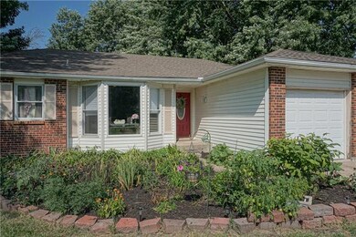 19490 S Lone Elm Rd, Spring Hill, KS 66083 - photo 2