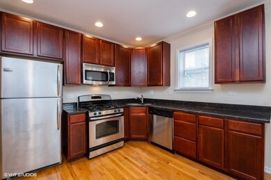 unlisted-address, Chicago, IL 60659 - photo 2