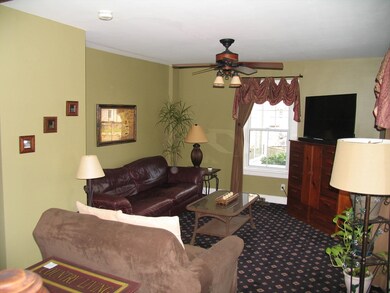 23 Progress St unit 23, Hopedale, MA 01747 - photo 5