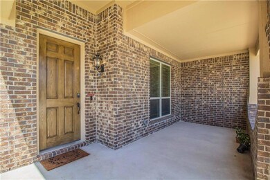 Large front porch!