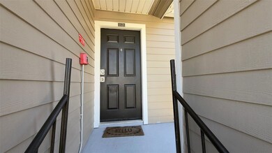 4736 Walden Cir unit 21, Orlando, FL 32811 - photo 2