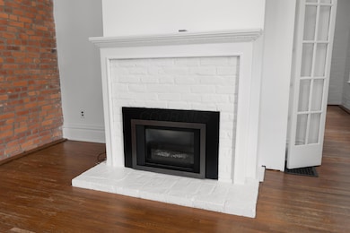 302 E Sycamore St (rental)_06