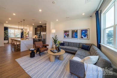 The Indie | Context at Oakhurst *Model Photos, Actual Finishes, Structural Selections, and Orientation May Vary.