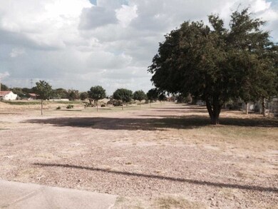 206 Sanchez St, Laredo, TX 78040 - photo 4