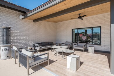 305 S Val Vista Dr unit 4, Mesa, AZ 85204 - photo 2