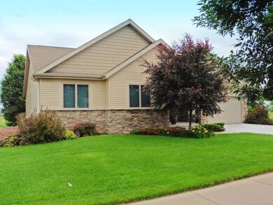 2790 Sunflower Dr, Fitchburg, WI 53711 - photo 4