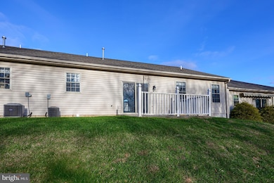 130 Leonard Ln, Harrisburg, PA 17111 - photo 2