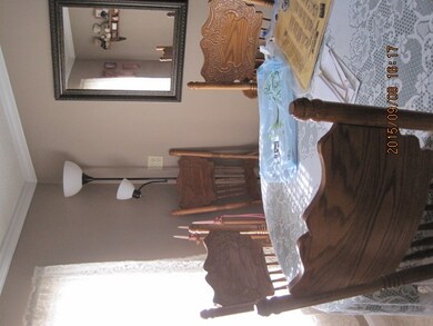 205 N Perry St, Kirklin, IN 46050 - photo 5