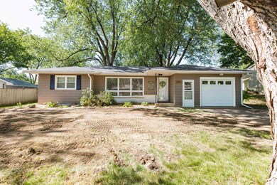 2403 Valley High Dr, Cedar Falls, IA 50613 - photo 2