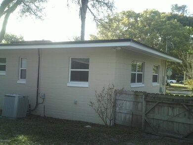 8255 Dickie Dr, Jacksonville, FL 32216 - photo 5