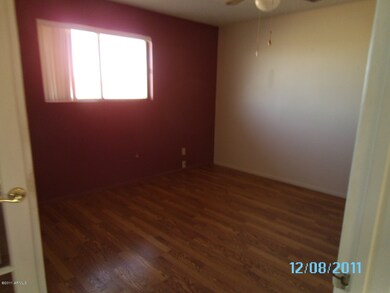 4526 E Pinto Dr, Eloy, AZ 85131 - photo 6