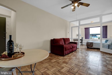 General Scott Apartments unit 705, Washington, DC 20036 - photo 4