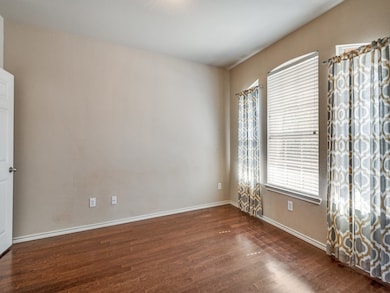 4705 Englishtown Dr, Arlington, TX 76016 - photo 5