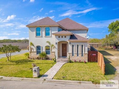 422 Oklahoma St, Harlingen, TX 78552 - photo 3