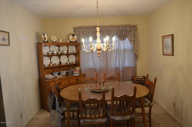 2315SofkeeCirDinRm(4)